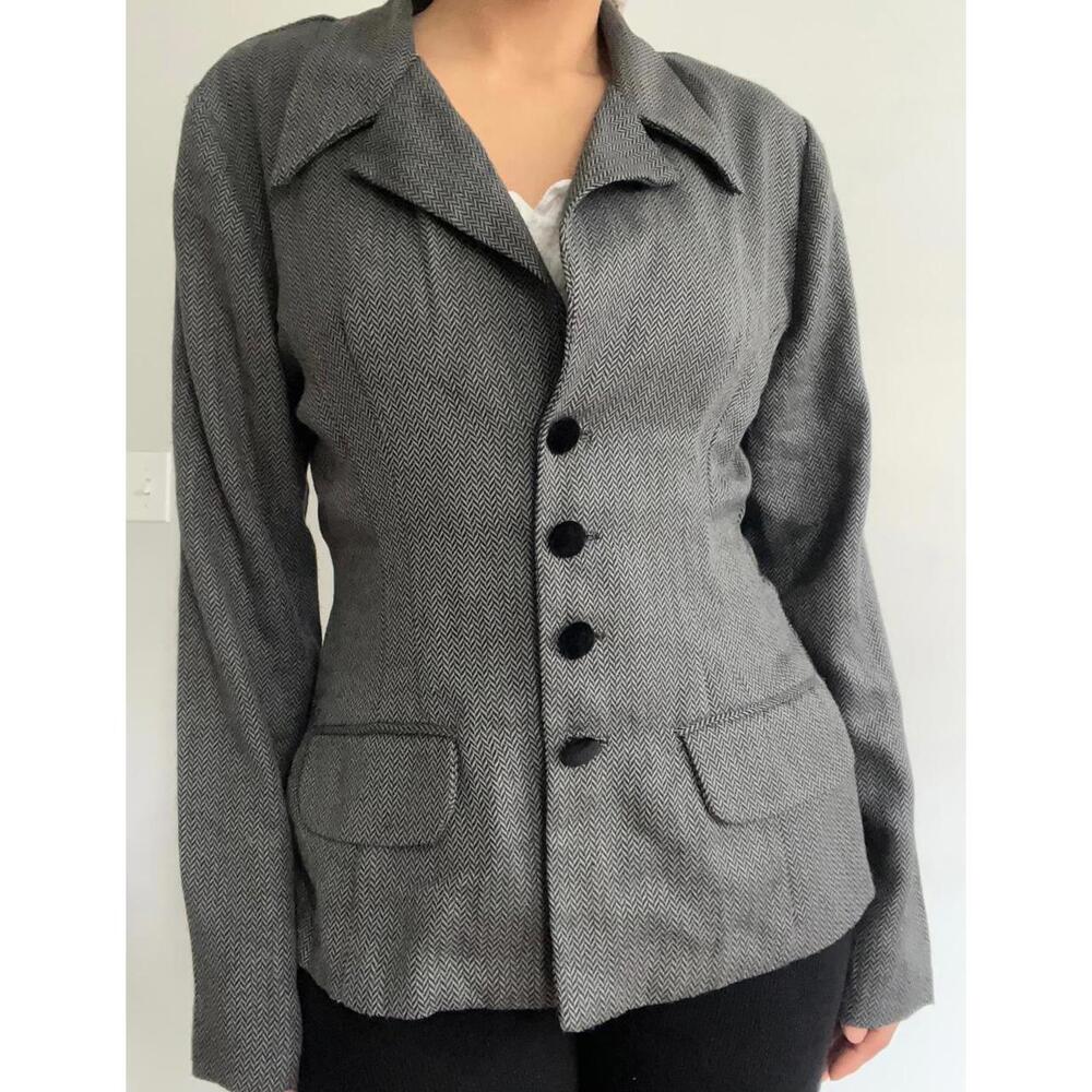Women’s cute black blazer fitted well